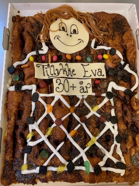 Kagemand (20-25 pers.) i brunsviger m. slik